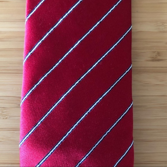 Andrew’s Tie’s Bright Red & White Silk Tie NWT - Picture 5 of 6